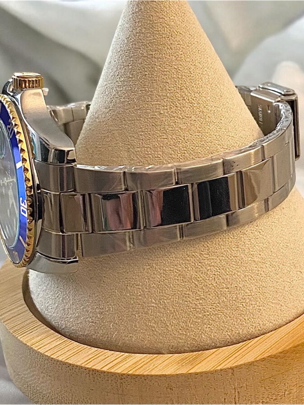 LENQIN Mens Watch Water Resist Analog - Silver, Blue and Gold - CLEARANCE! - Picture 3 of 4